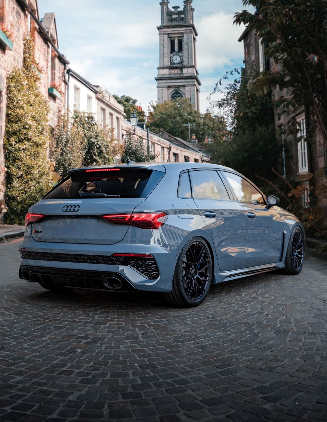 Audi-RS3-2022-Bola-B17-3-aspect-ratio-372-480